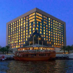 Sheraton Creek & Towers דובאי