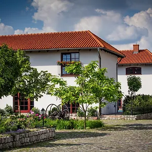 Za Murem Hotel apartamentowy Poznań