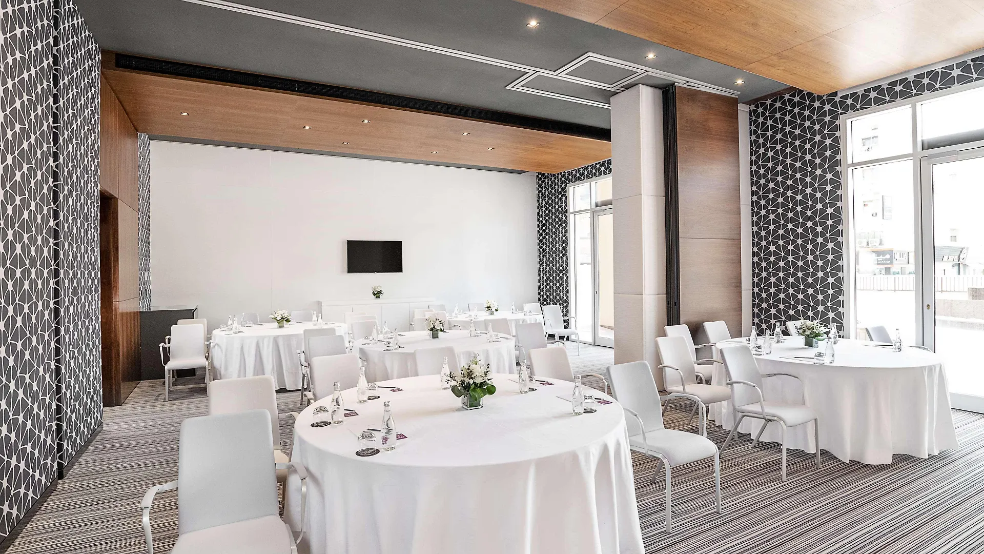 Hyatt Place Dubai Wasl District